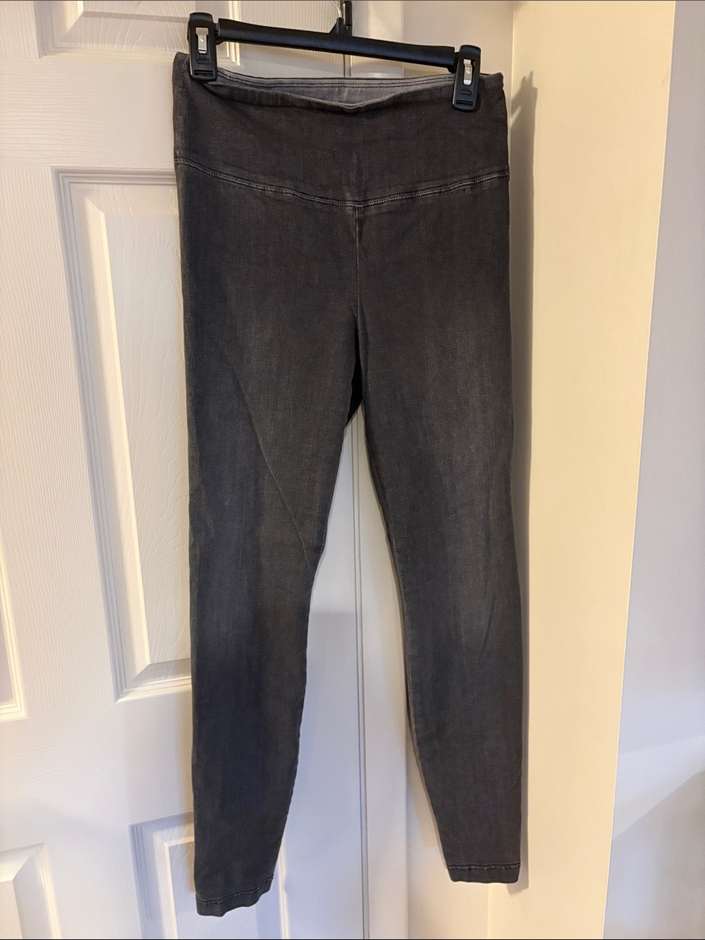 White House Black Market Charcoal High-Rise Jeggings